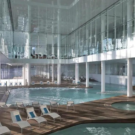 Апартаменты Nice In With Sauna, 2 Bedrooms And Swimming Pool *