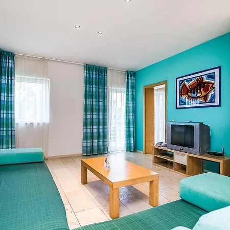 Nice In With Sauna, 2 Bedrooms And Swimming Pool Апартаменты Нови-Винодолски